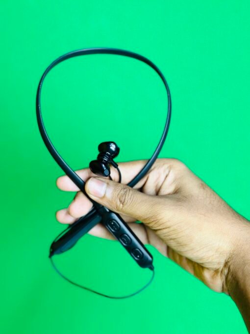 G8 Sports Neckband with Magnetic Headsets – Perfect for Music and Calls on the Go - Image 2